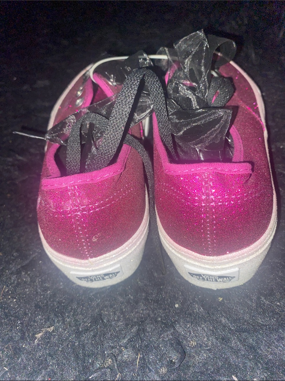 Vans - Picture 2 of 4